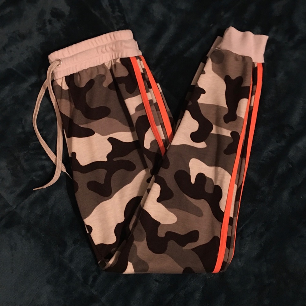 *SOLD ON MERCARI* Camo joggers